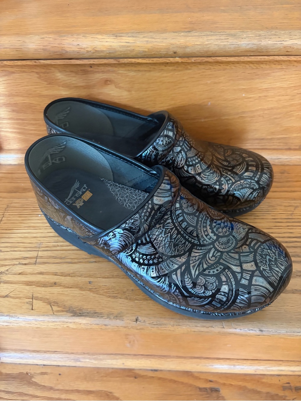 Dansko XP 2.0 Clogs Fossilized Metallic Pattern Women’s 42 Professional Nursing - Picture 4 of 6